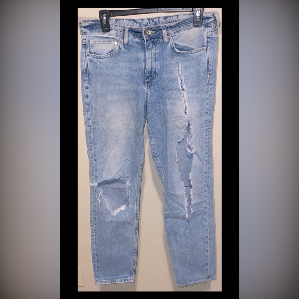 & Denim H&M Relaxed Distressed Skinny Jeans Regular Waist size 27